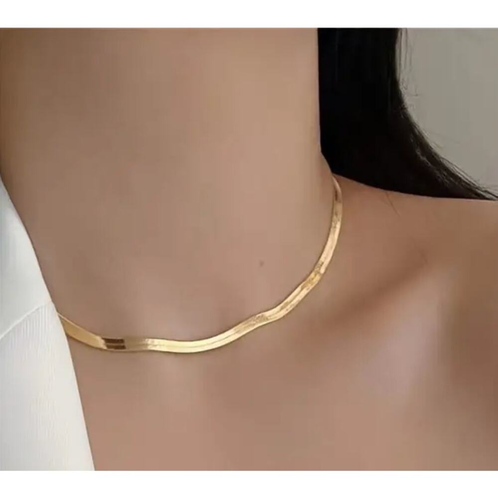 NWT 18K Gold Plated Stainless Steel Chain Herringbone Necklace